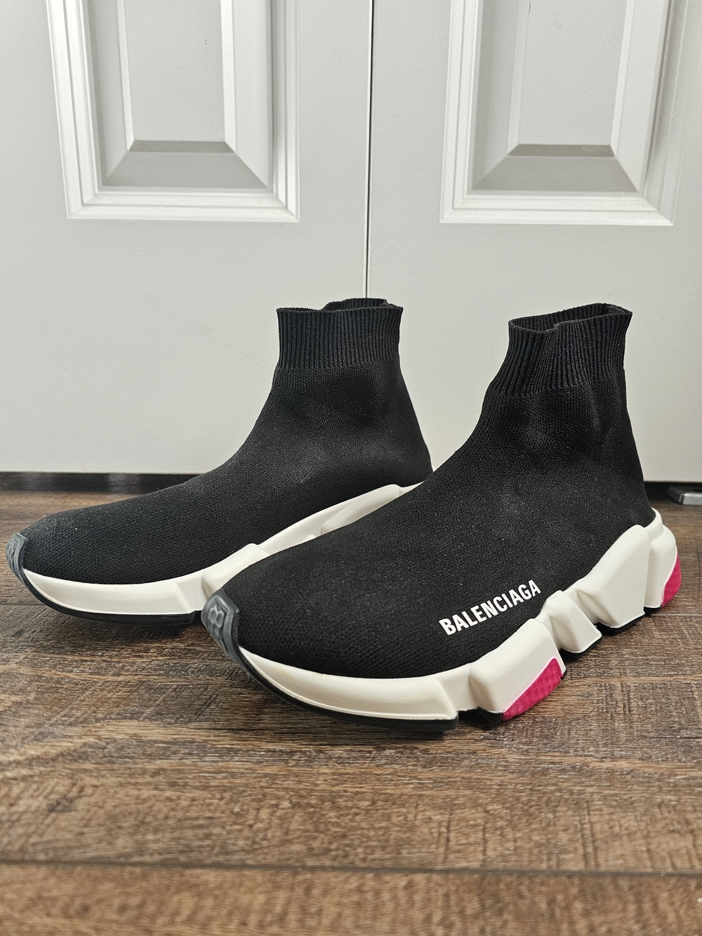 Authentic Balenciaga Womens Black Speed Trainers with White And Pink Sole